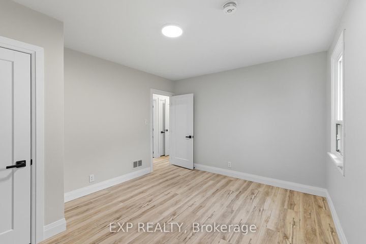 Photo 10 at 397 East 28th Street, Burkholme, Hamilton