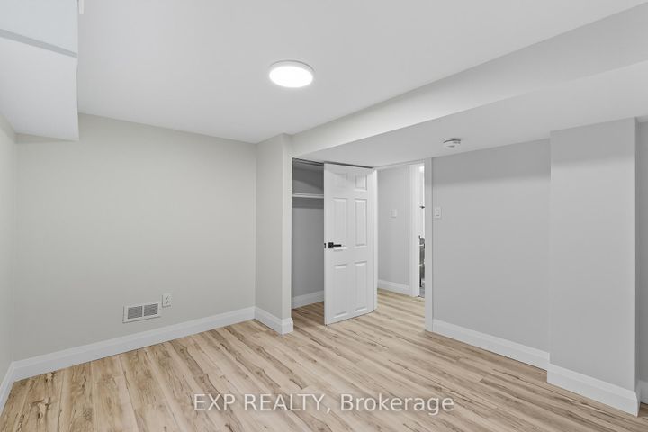 Photo 19 at 397 East 28th Street, Burkholme, Hamilton