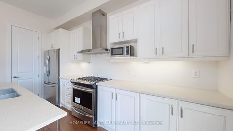 Photo 8 at 9180 Bathurst Street, Patterson, Vaughan