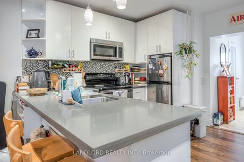 Photo 4 at 22 Rusholme Park Crescent, Little Portugal, Toronto