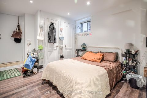 Photo 30 at 22 Rusholme Park Crescent, Little Portugal, Toronto