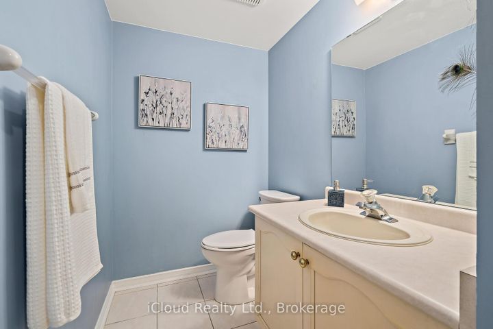 Photo 11 at 2226 Westoak Trails Boulevard, WT West Oak Trails, Oakville
