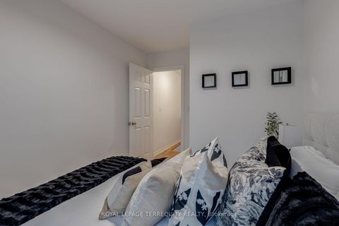 Photo 13 at 823 Craven Road, Coxwell, Toronto