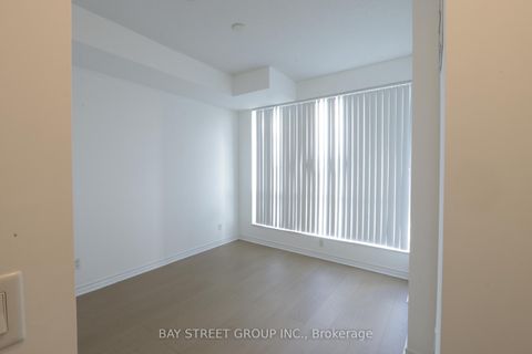 Photo 3 at 1101 - 18 Holmes Avenue, Willowdale East, Toronto