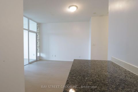 Photo 9 at 1101 - 18 Holmes Avenue, Willowdale East, Toronto
