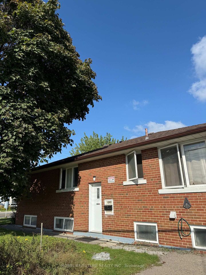 Photo 2 at 1013 Islington Avenue, Queensway, Toronto