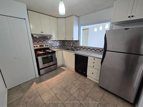 Photo 7 at 3206 - 10 Tangreen Court, Newtonbrook West, Toronto