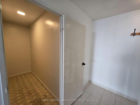 Photo 9 at 3206 - 10 Tangreen Court, Newtonbrook West, Toronto