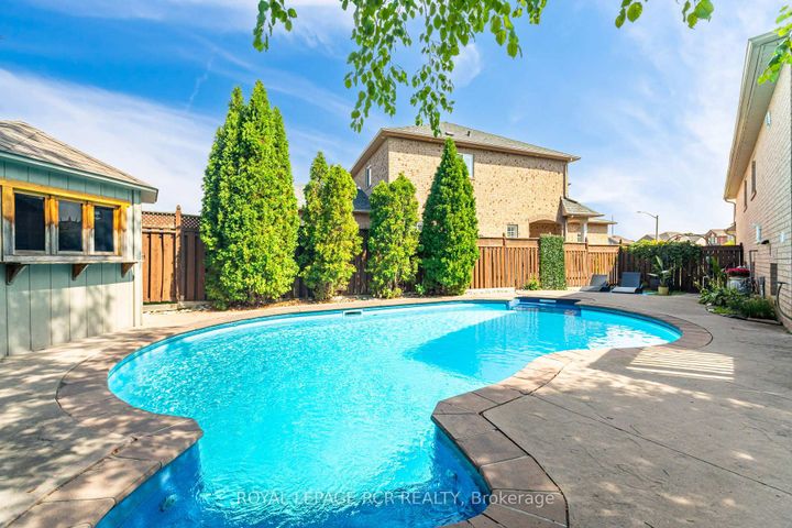 Photo 33 at 119 Sundridge Street, Snelgrove, Brampton