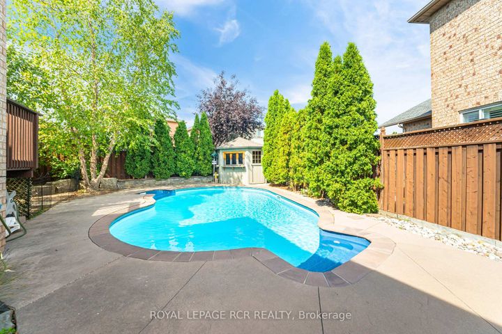 Photo 34 at 119 Sundridge Street, Snelgrove, Brampton