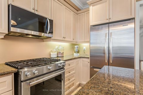 Photo 13 at 2135 Devonshire Crescent, WM Westmount, Oakville