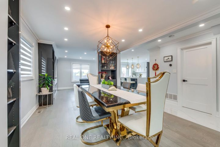 Photo 7 at 6150 Duford Drive, East Credit, Mississauga