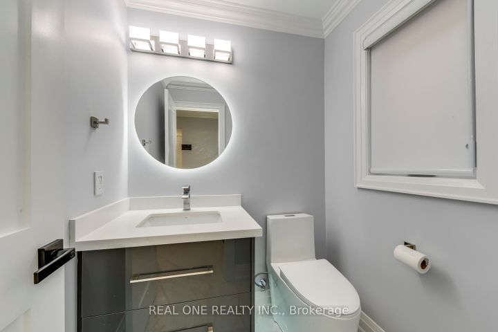 Photo 16 at 6150 Duford Drive, East Credit, Mississauga