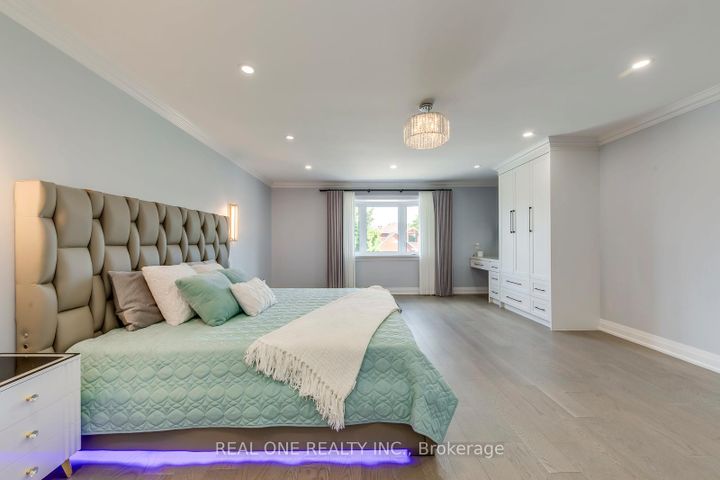 Photo 23 at 6150 Duford Drive, East Credit, Mississauga