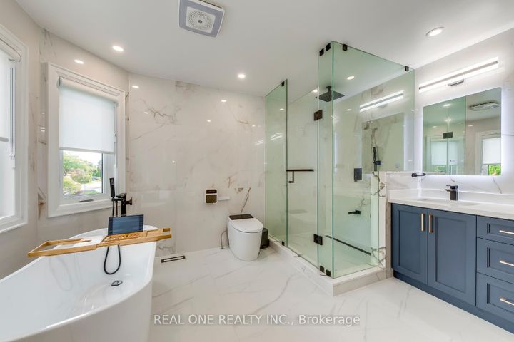 Photo 27 at 6150 Duford Drive, East Credit, Mississauga
