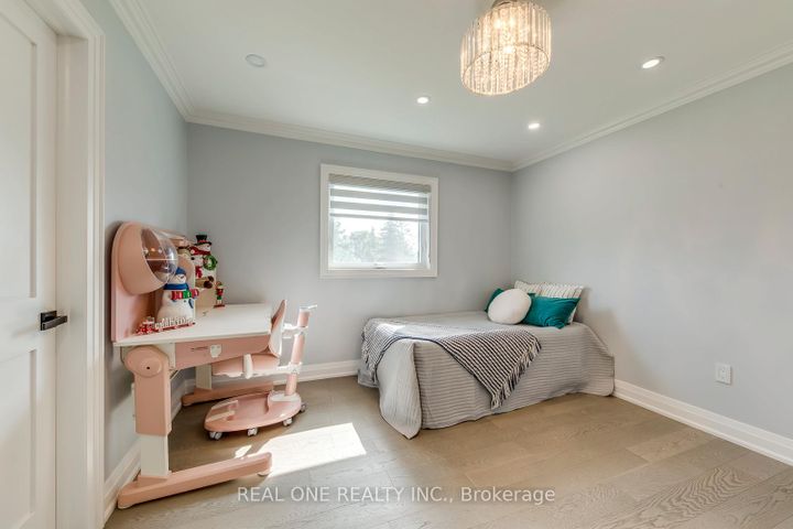 Photo 33 at 6150 Duford Drive, East Credit, Mississauga