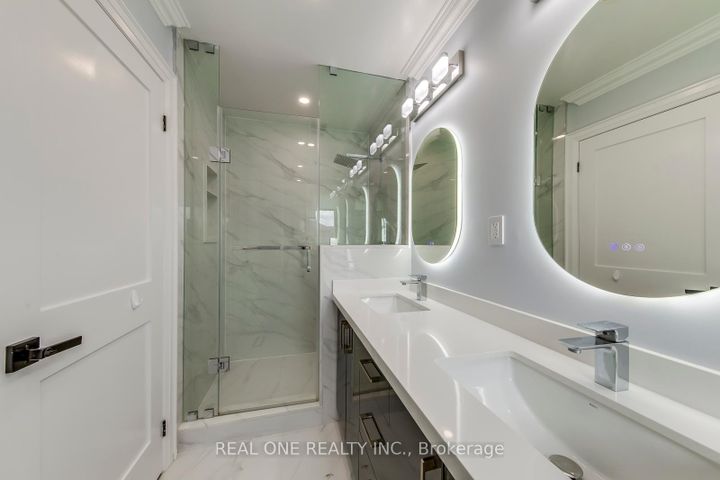 Photo 36 at 6150 Duford Drive, East Credit, Mississauga