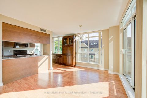 Photo 15 at 308 - 18 Harding Boulevard, Harding, Richmond Hill