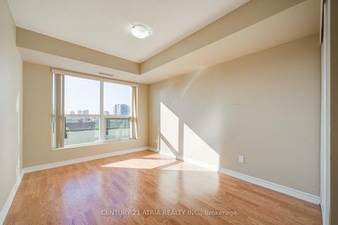 Photo 23 at 308 - 18 Harding Boulevard, Harding, Richmond Hill