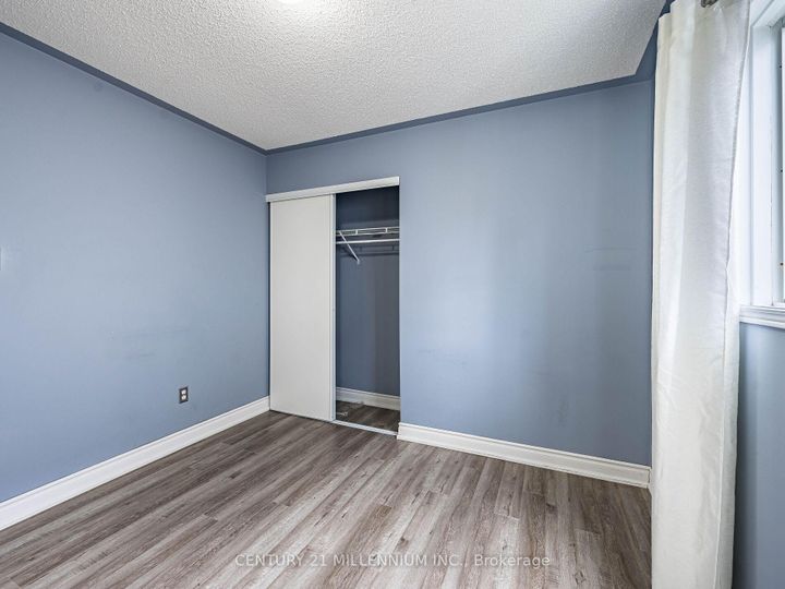 Photo 22 at 425 Elmwood Court, Samac, Oshawa