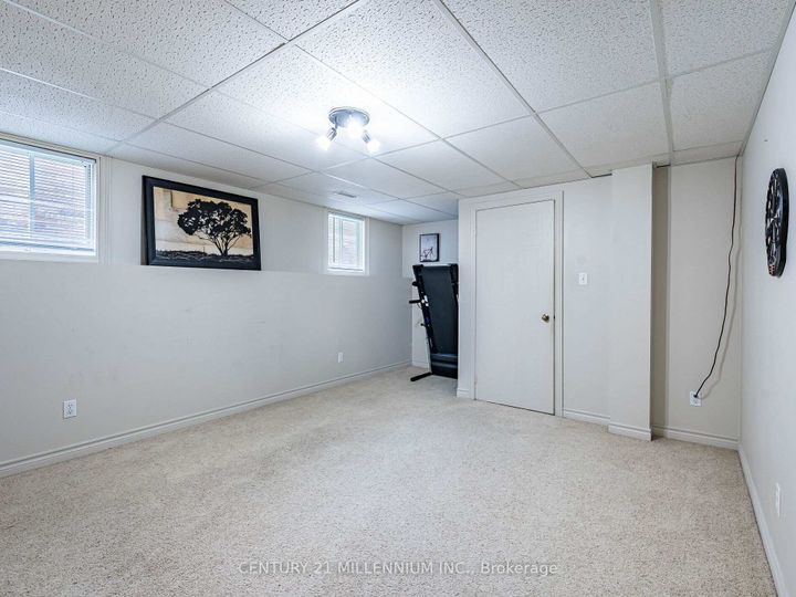 Photo 31 at 425 Elmwood Court, Samac, Oshawa