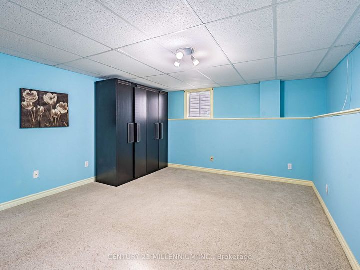 Photo 33 at 425 Elmwood Court, Samac, Oshawa