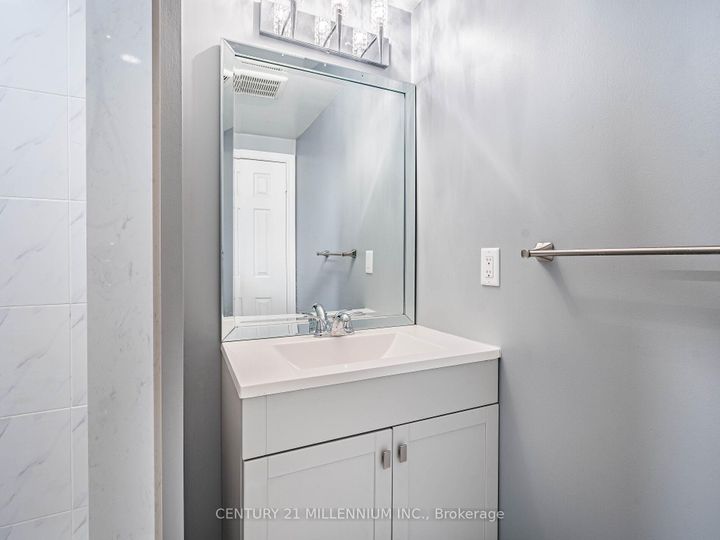 Photo 39 at 425 Elmwood Court, Samac, Oshawa
