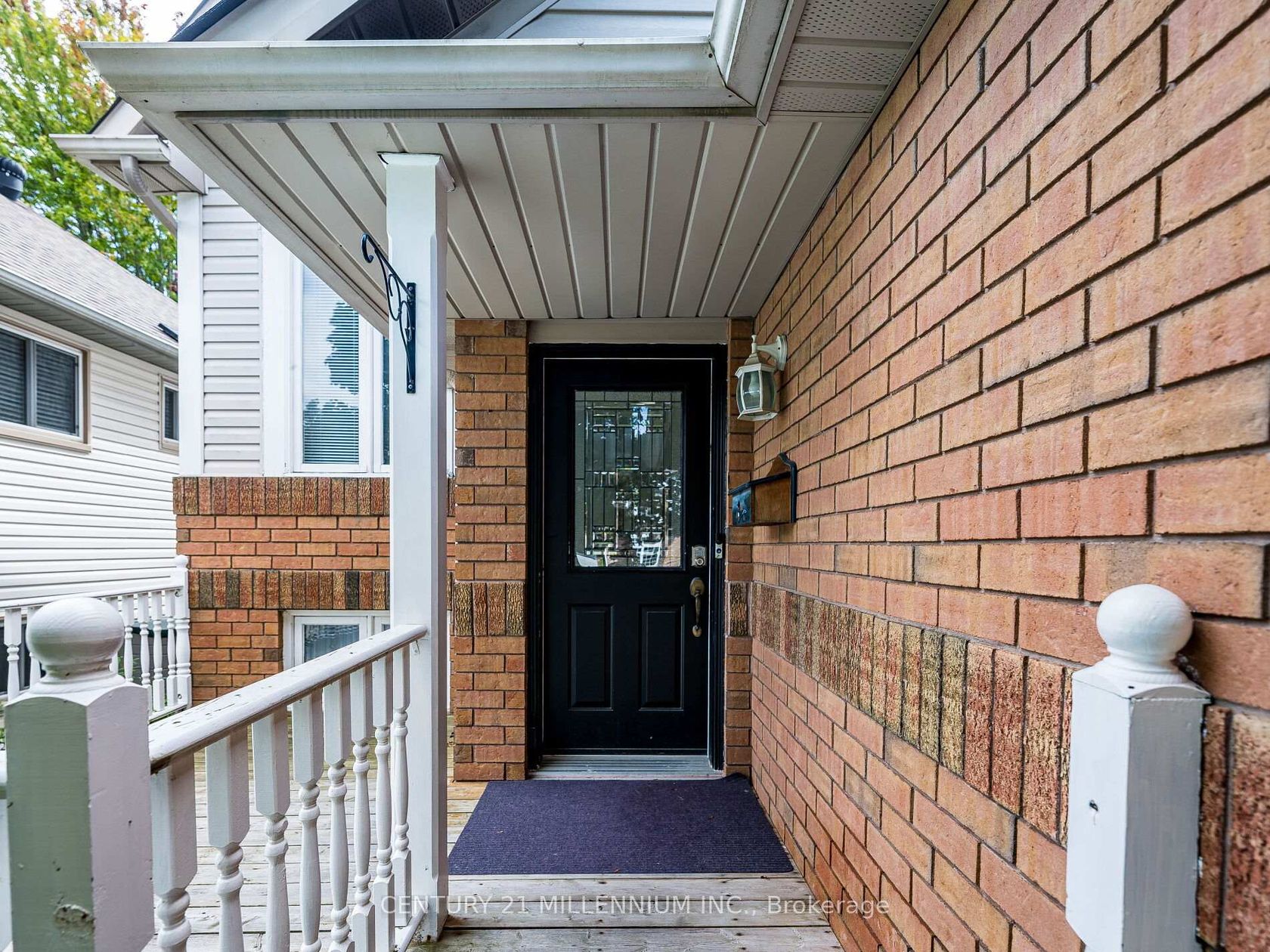425 Elmwood Court, Samac, Oshawa 2