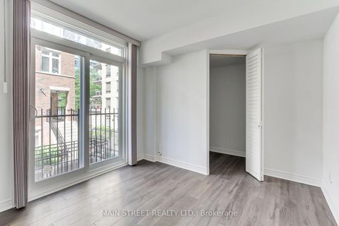 Photo 15 at 25 - 108 Redpath Avenue, Mount Pleasant West, Toronto