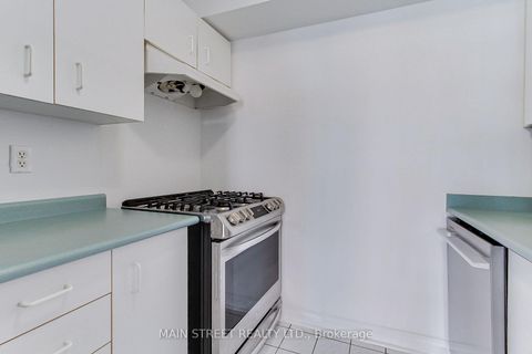 Photo 19 at 25 - 108 Redpath Avenue, Mount Pleasant West, Toronto