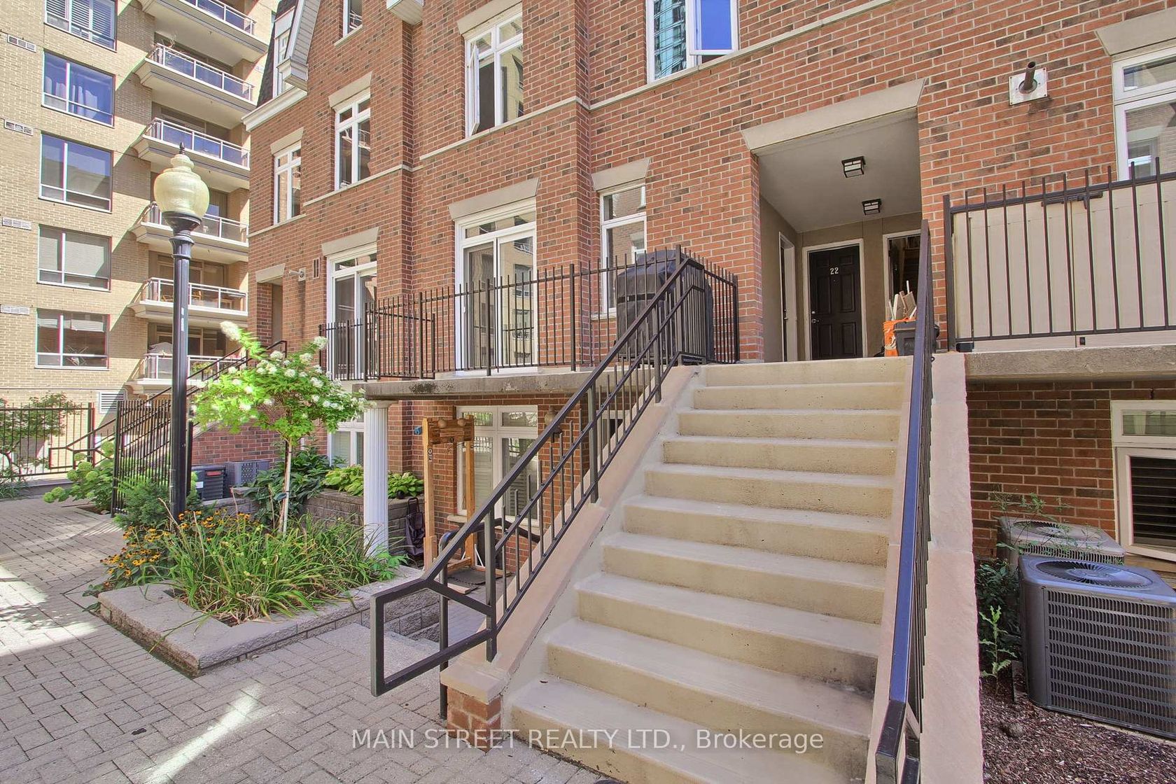 Photo 3 at 25 - 108 Redpath Avenue, Mount Pleasant West, Toronto Photo 3 at 25 - 108 Redpath Avenue, Mount Pleasant West, Toronto