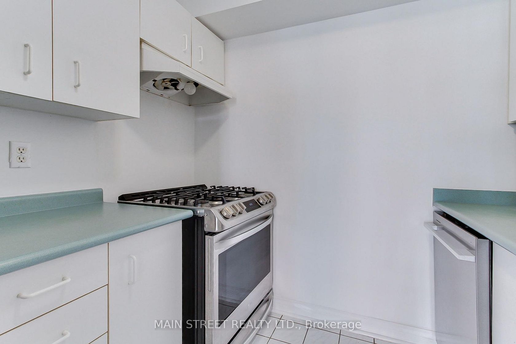 Photo 19 at 25 - 108 Redpath Avenue, Mount Pleasant West, Toronto Photo 19 at 25 - 108 Redpath Avenue, Mount Pleasant West, Toronto