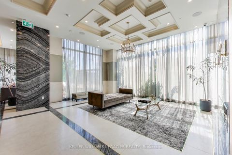 Photo 2 at 1405 - 10 Gatineau Drive, Beverley Glen, Vaughan
