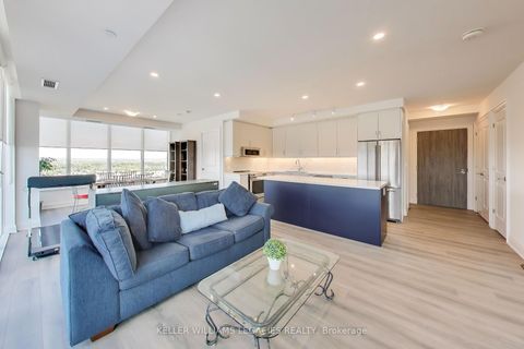 Photo 5 at 1405 - 10 Gatineau Drive, Beverley Glen, Vaughan