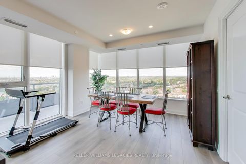 Photo 6 at 1405 - 10 Gatineau Drive, Beverley Glen, Vaughan