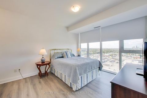 Photo 12 at 1405 - 10 Gatineau Drive, Beverley Glen, Vaughan
