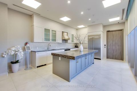 Photo 34 at 1405 - 10 Gatineau Drive, Beverley Glen, Vaughan