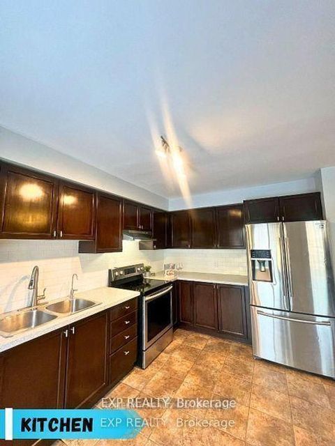 Photo 3 at 1523 Glenbourne Drive, Pinecrest, Oshawa