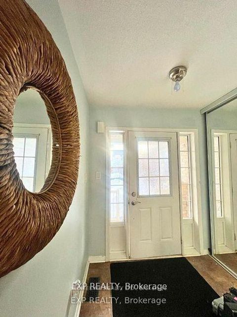 Photo 4 at 1523 Glenbourne Drive, Pinecrest, Oshawa