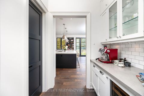 Photo 14 at 28 Forest Ridge Drive, Forest Hill North, Toronto