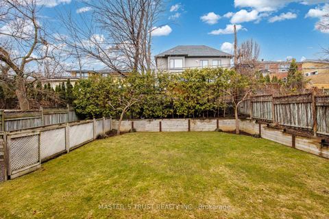 Photo 29 at 28 Forest Ridge Drive, Forest Hill North, Toronto