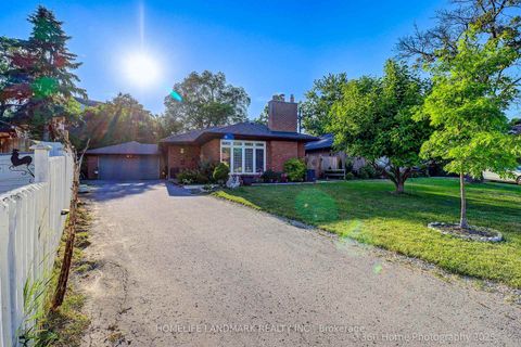 Photo 1 at 38 Moorecroft Crescent, Ionview, Toronto