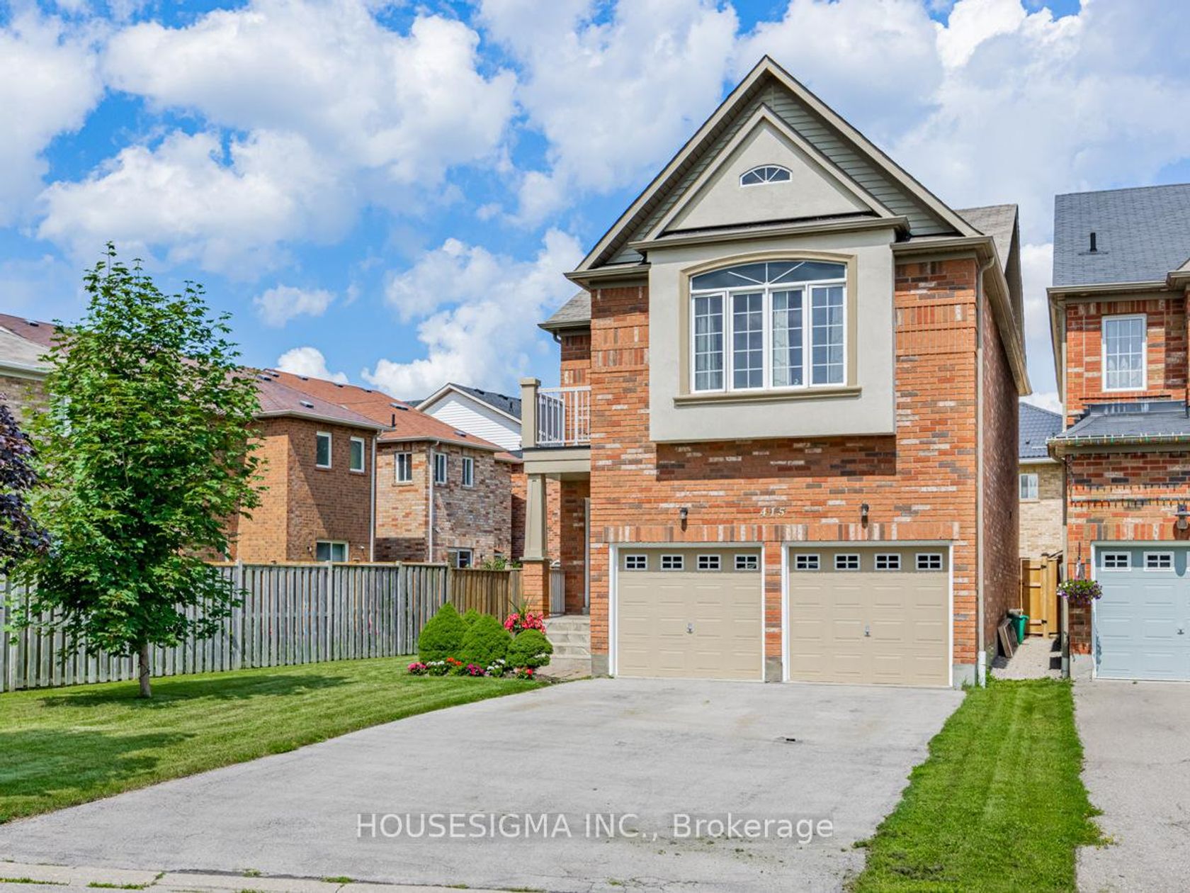 415 Hillbury Drive, Hurontario, Mississauga by Loree Meneguzzi Real Estate 415 Hillbury Drive, Hurontario, Mississauga