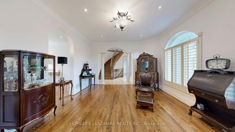 Photo 5 at 90 Offord Crescent, Bayview Southeast, Aurora