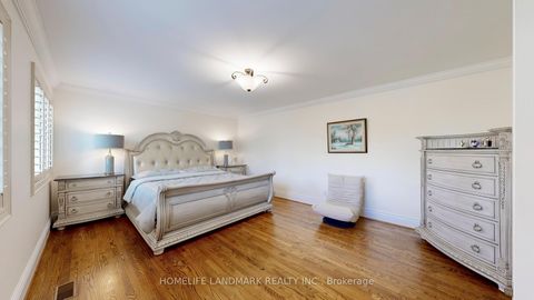 Photo 22 at 90 Offord Crescent, Bayview Southeast, Aurora
