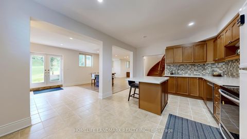 Photo 34 at 90 Offord Crescent, Bayview Southeast, Aurora