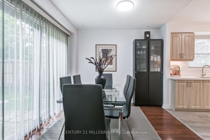 Photo 14 at 6959 Cadiz Crescent, Meadowvale, Mississauga
