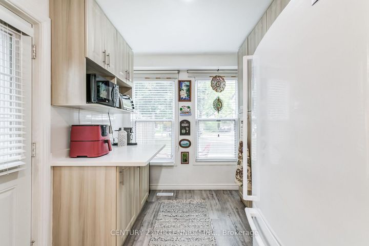 Photo 19 at 6959 Cadiz Crescent, Meadowvale, Mississauga