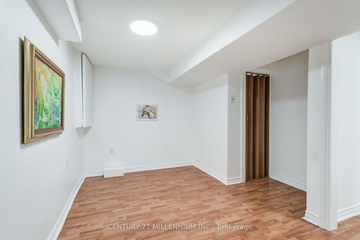 Photo 30 at 6959 Cadiz Crescent, Meadowvale, Mississauga