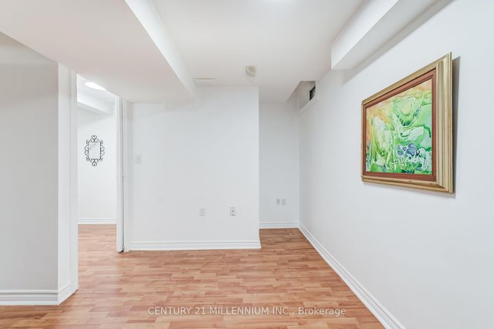 Photo 31 at 6959 Cadiz Crescent, Meadowvale, Mississauga